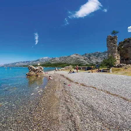 1 Bedroom In ロバニスカ