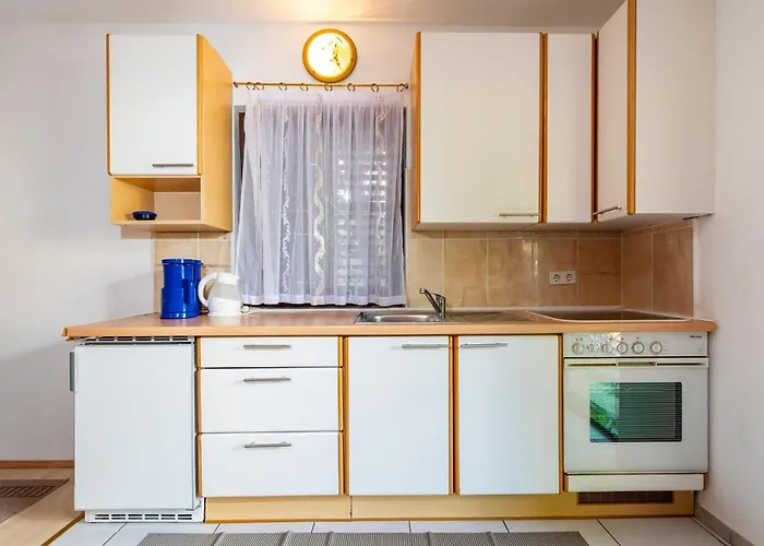 Apartman 1 Bedroom In Rovanjska