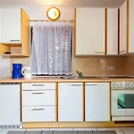 Apartamento Amazing In With Wifi Rovanjska